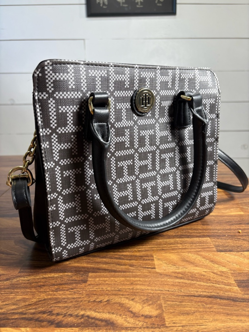 Tommy Hilfiger Brown & White Monogram Tote Bag - Picture 5 of 11
